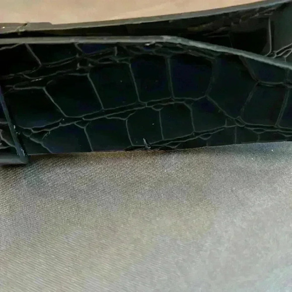 Guess Black Embossed  Belt - Picture 4 of 14